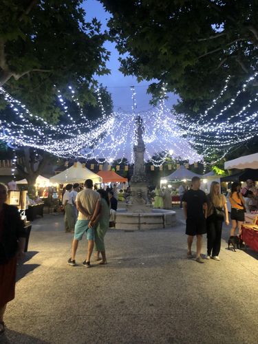 Marché Nocturne de Vernègues